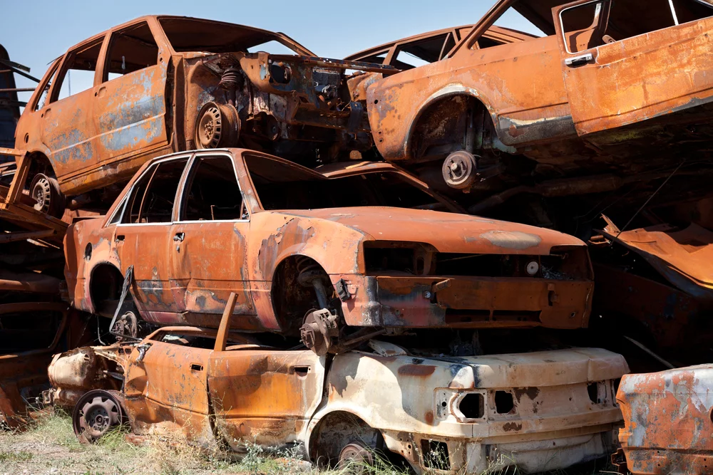 Carros enferrujados
